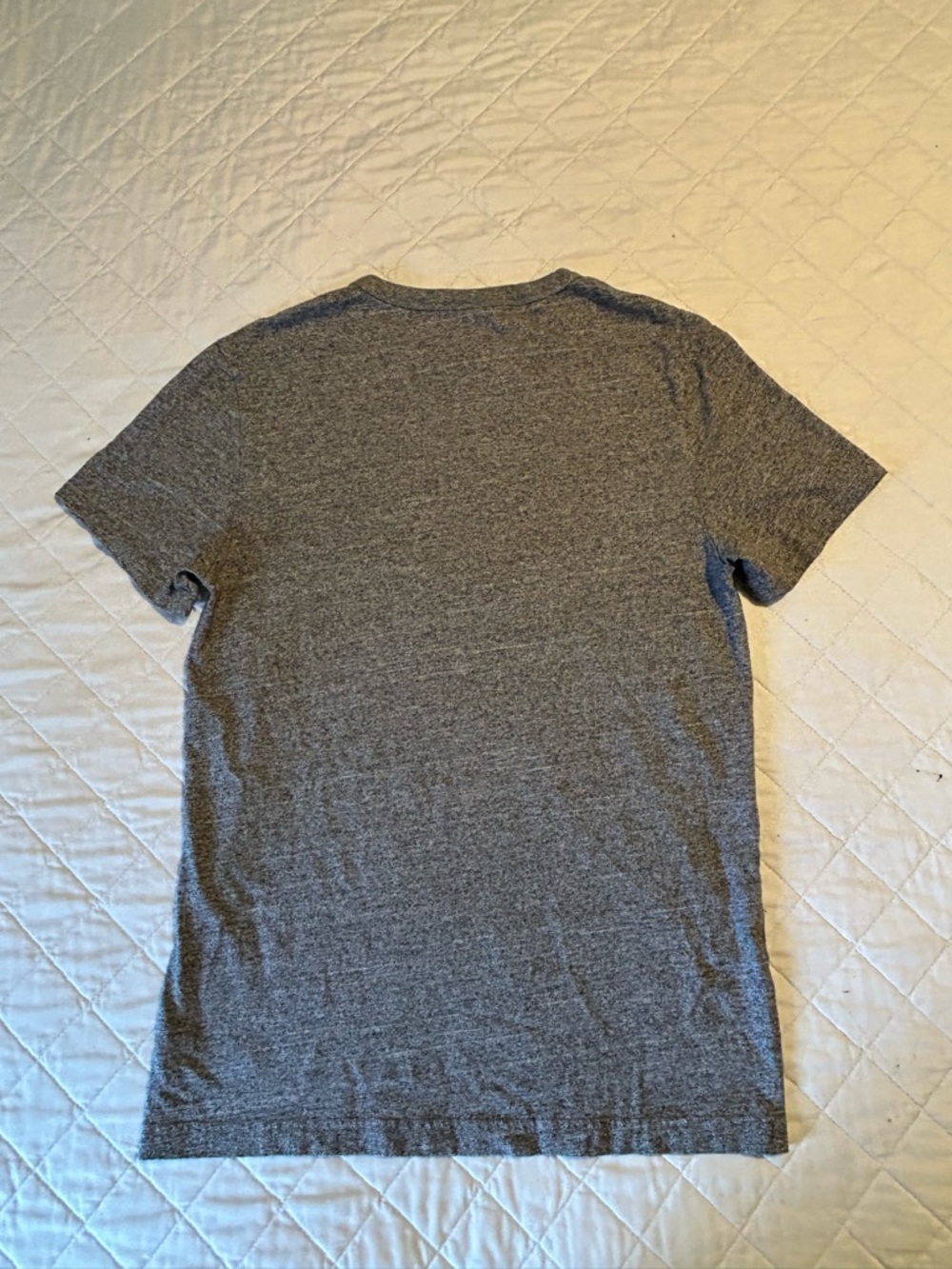 T-Shirt - Picture 4 of 10